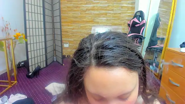 AishaRouhi: απευθείας συνομιλία ΧΧΧ