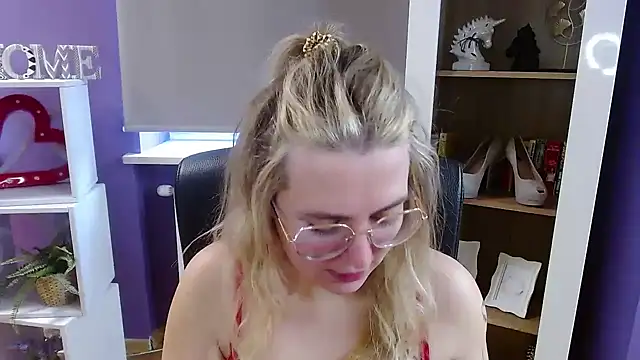 Zoey_Erotic: απευθείας συνομιλία ΧΧΧ