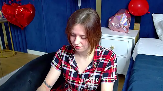 دردشة FreyaVey الجنسية المباشرة