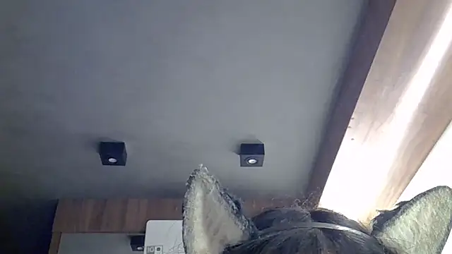 SkinnyKittenのライブXXXチャット