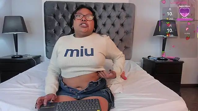 Kiri_Black_n Live XXX chat