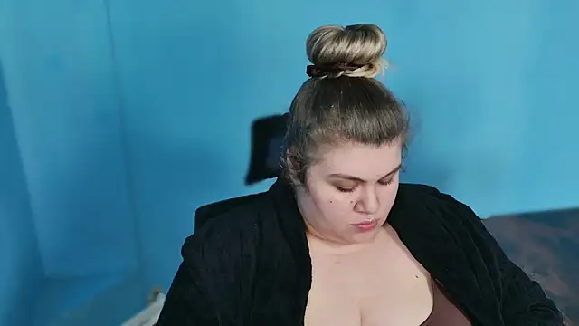 Allyy_baby Webcamshow