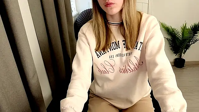 Just_L0VE_me – Naživo XXX chat