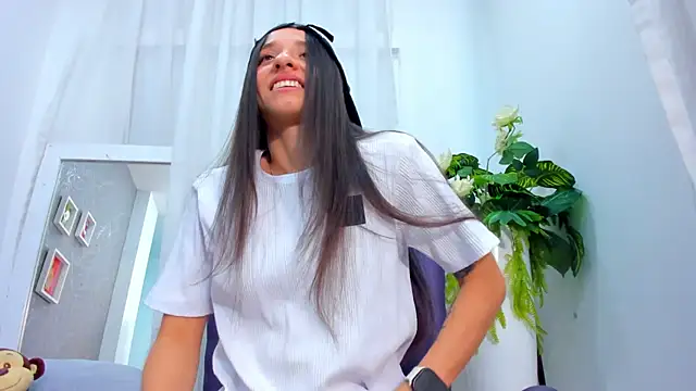 ViictoriiaSaenz – Naživo XXX chat