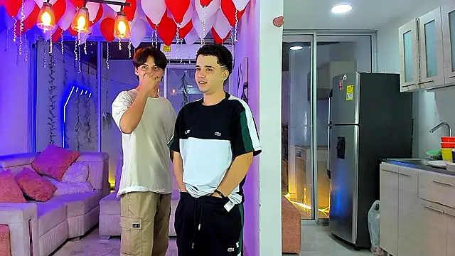 XXX chat uživo modela Houseofwarrios