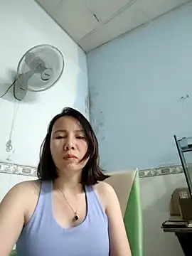 Famrita Pertunjukan Webcam
