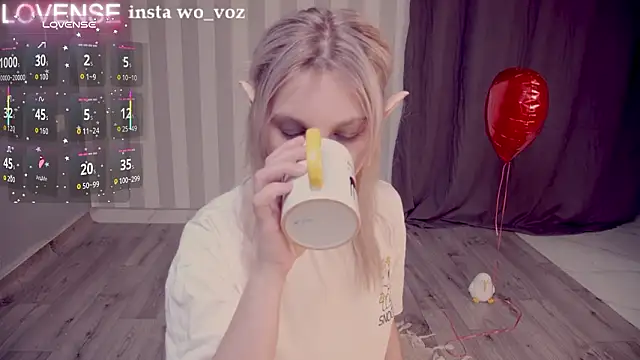 Chat +18 de Careful_i_bite ao vivo