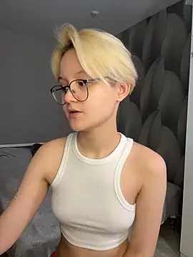 LuunaDorean Live XXX-chat