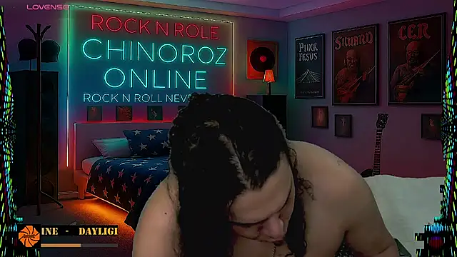 Вебкам-шоу chino_roz