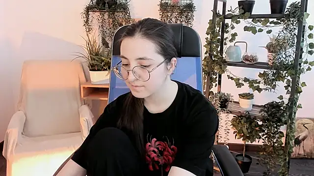 Chat +18 de VirtuallVoyant ao vivo