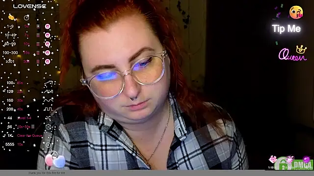 Chat +18 de Alicia_love00 ao vivo