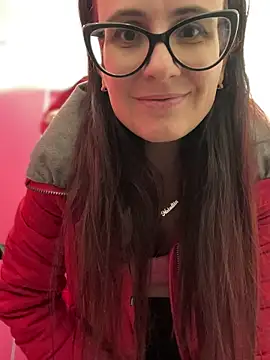 NataKitten Adlı Modelin Canlı XXX Sohbeti