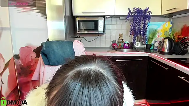 TayanaJons Chat XXX in diretta