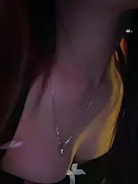 Moon_pusy 网络视讯表演