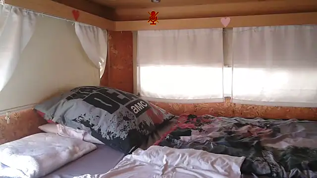 Sylly élő XXX-chatje