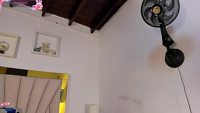 vahiolet_fuentes Chat XXX live