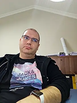 Andrew1900529 – Kamerová šou