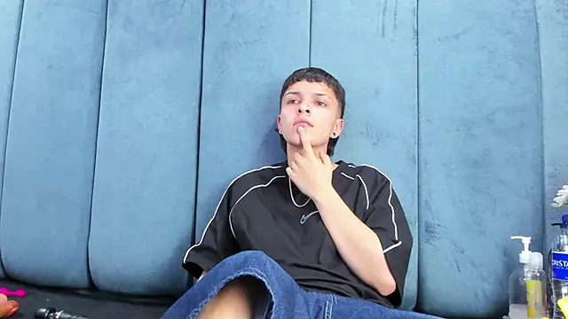 Chat +18 de Megan_Thompson_ ao vivo