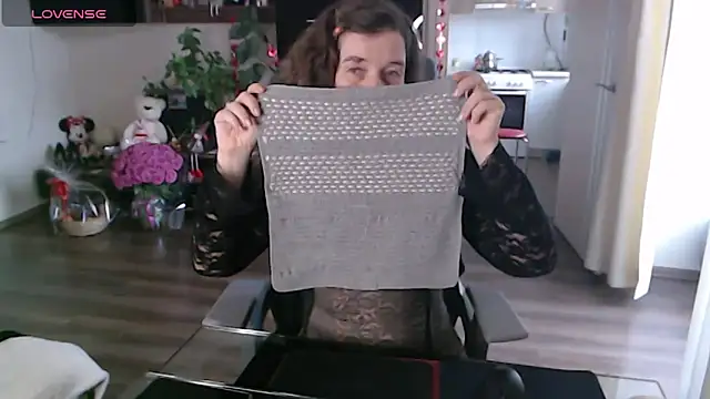 Chat +18 de SofiaBoone ao vivo