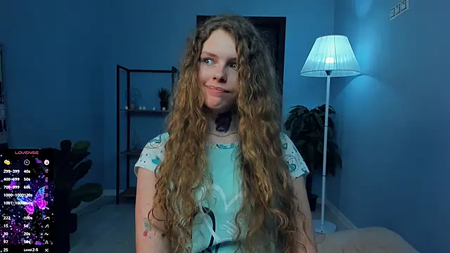 XXX chat uživo modela RayaNenlia