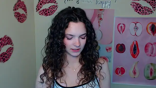 Chat +18 de _SusieSu_ ao vivo