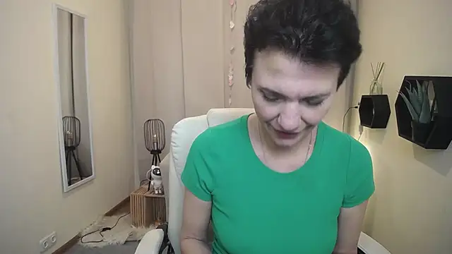 Chat +18 de AvaSaturnian ao vivo