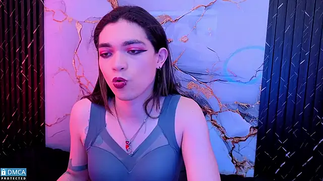 MaeveKuro Chat XXX in diretta