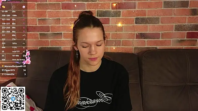 Sembang XXX Secara Langsung VelvetRisque