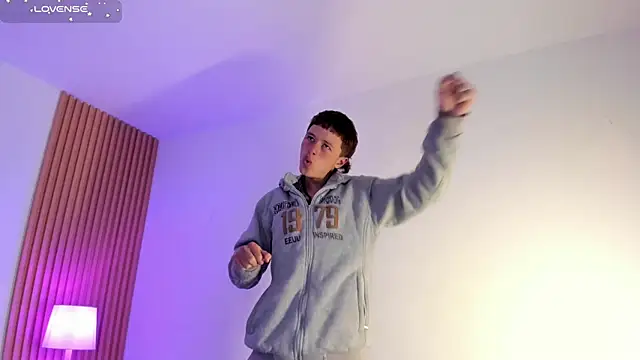 Genesis_And_Jack_: онлайн-секс-чат