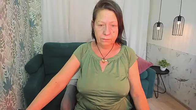 LindaPassionate élő XXX-chatje