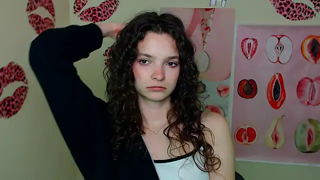 Chat +18 de _SusieSu_ ao vivo