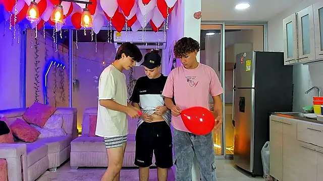 Houseofwarrios Chat XXX live