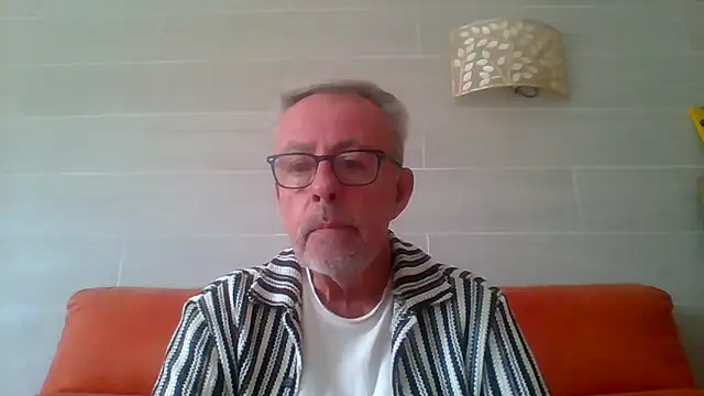 tuggy59: διαδικτυακό σόου στην κάμερα