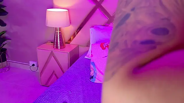 MalaikaBrown 网络视讯表演