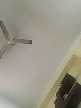 XXX chat uživo modela indianshycouple