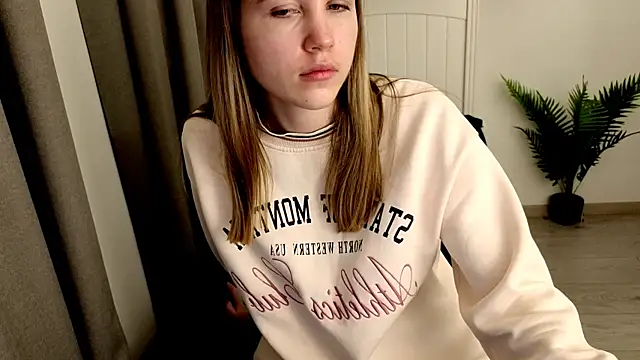 Just_L0VE_me Adlı Modelin Canlı XXX Sohbeti