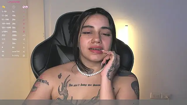 Chatroom XXX en direct de val_bardot