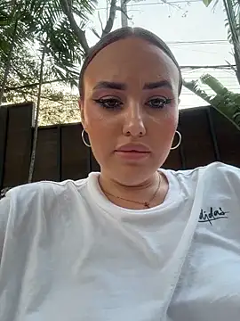 KiraSunshine Adlı Modelin Web Kamerası Şovu