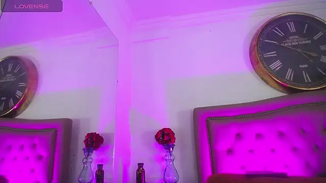 Adara_FerraraのライブXXXチャット