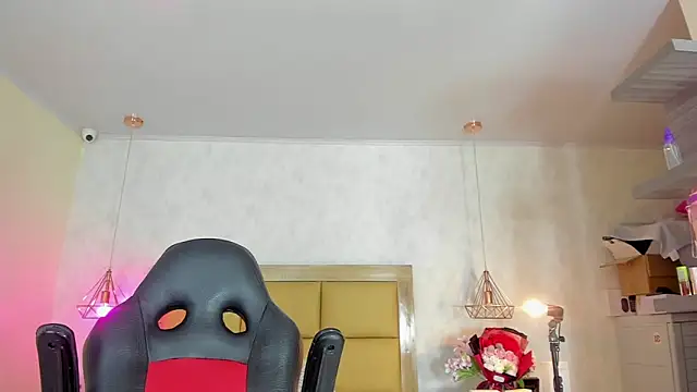 Živý XXX chat KEIMIRICCI