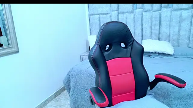 laureentt_'s Live XXX Chat