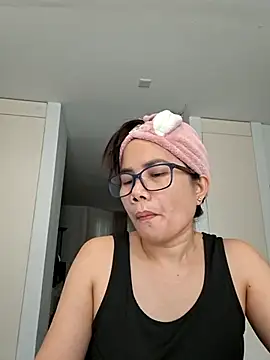 XXX chat uživo modela kittybabe69