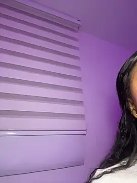 charlotteeruss Adlı Modelin Web Kamerası Şovu