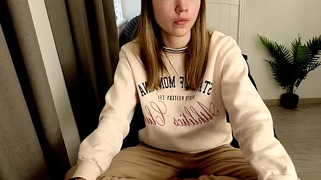 XXX chat uživo modela Just_L0VE_me