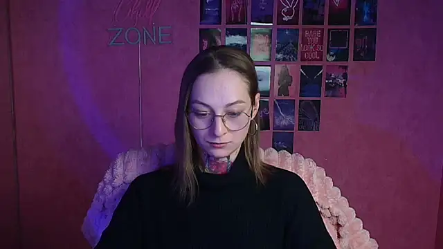 XXX chat uživo modela Esmi_Winter