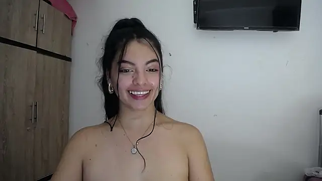 susan_smith18 网络视讯表演