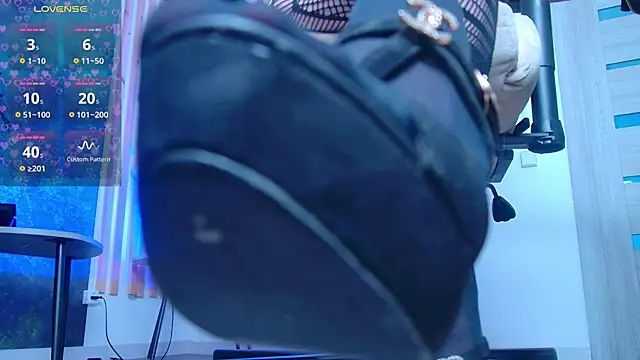 MilaStoyne: απευθείας συνομιλία ΧΧΧ