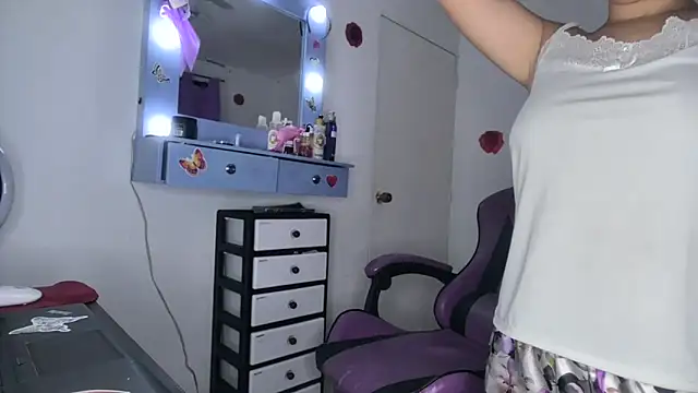 Czat XXX na żywo – soffy_rosses