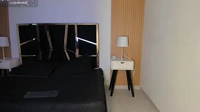 Genesis_And_Jack_ Live XXX-chat