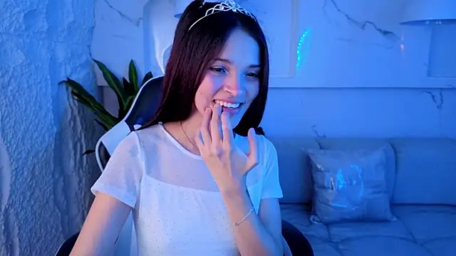 aurora_tp Adlı Modelin Canlı XXX Sohbeti